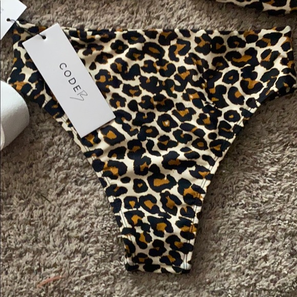 Code B Atlas Bikini - Picture 2 of 5